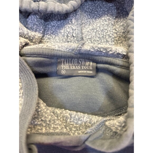 Taylor Swift 2023 Eras Hooded Sweatshirt Size M EUC - Picture 3 of 3